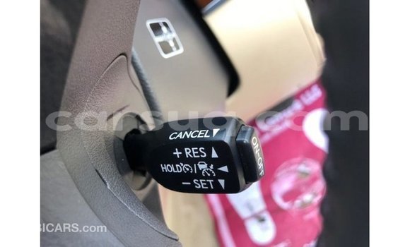 Acheter Import Voiture Toyota Land Cruiser Blanc à Import - Dubai, Barh el Gazel Acheter Import Voiture Toyota Land Cruiser Blanc à Import - Dubai, Barh el Gazel