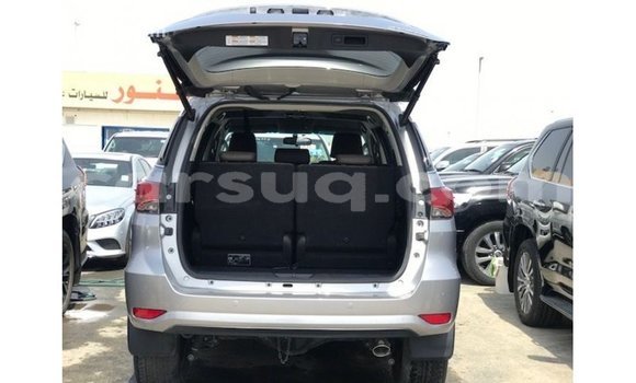 Acheter Import Voiture Toyota Fortuner Autre à Import - Dubai, Barh el Gazel Acheter Import Voiture Toyota Fortuner Autre à Import - Dubai, Barh el Gazel