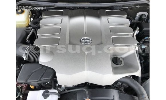 Acheter Import Voiture Toyota Land Cruiser Rouge à Import - Dubai, Barh el Gazel Acheter Import Voiture Toyota Land Cruiser Rouge à Import - Dubai, Barh el Gazel