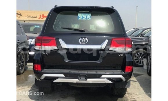 Acheter Import Voiture Toyota Land Cruiser Noir à Import - Dubai, Barh el Gazel Acheter Import Voiture Toyota Land Cruiser Noir à Import - Dubai, Barh el Gazel