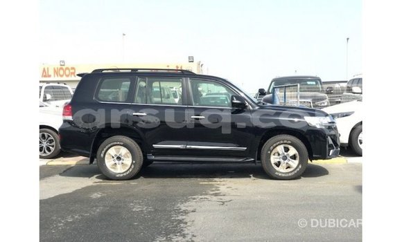 Acheter Import Voiture Toyota Land Cruiser Noir à Import - Dubai, Barh el Gazel Acheter Import Voiture Toyota Land Cruiser Noir à Import - Dubai, Barh el Gazel