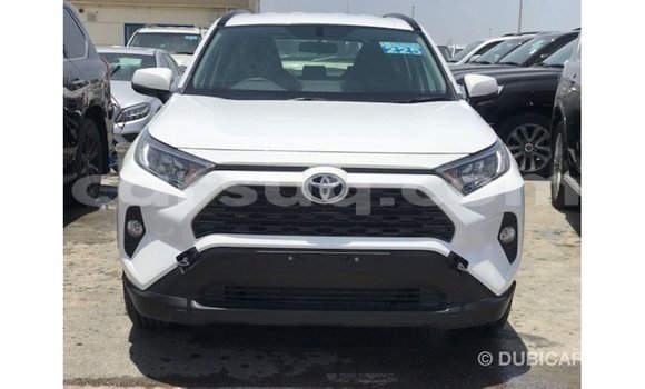 Acheter Import Voiture Toyota 4Runner Blanc à Import - Dubai, Barh el Gazel Acheter Import Voiture Toyota 4Runner Blanc à Import - Dubai, Barh el Gazel