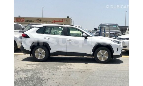 Acheter Import Voiture Toyota 4Runner Blanc à Import - Dubai, Barh el Gazel Acheter Import Voiture Toyota 4Runner Blanc à Import - Dubai, Barh el Gazel