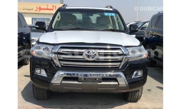 Acheter Import Voiture Toyota Land Cruiser Noir à Import - Dubai, Barh el Gazel Acheter Import Voiture Toyota Land Cruiser Noir à Import - Dubai, Barh el Gazel