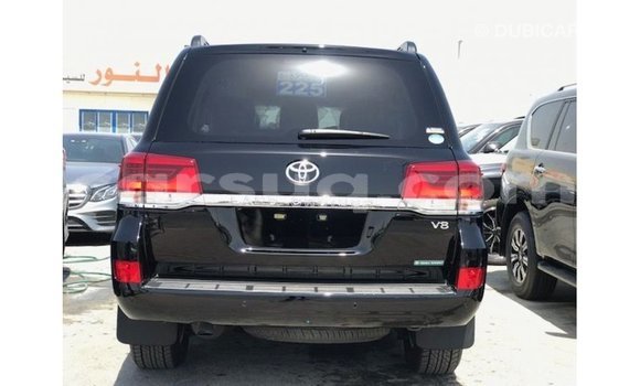 Acheter Import Voiture Toyota Land Cruiser Noir à Import - Dubai, Barh el Gazel Acheter Import Voiture Toyota Land Cruiser Noir à Import - Dubai, Barh el Gazel