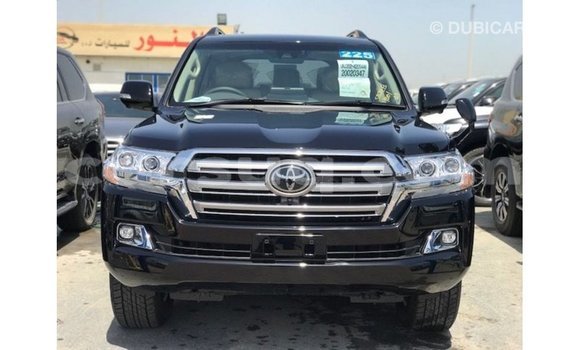 Acheter Import Voiture Toyota Land Cruiser Noir à Import - Dubai, Barh el Gazel Acheter Import Voiture Toyota Land Cruiser Noir à Import - Dubai, Barh el Gazel