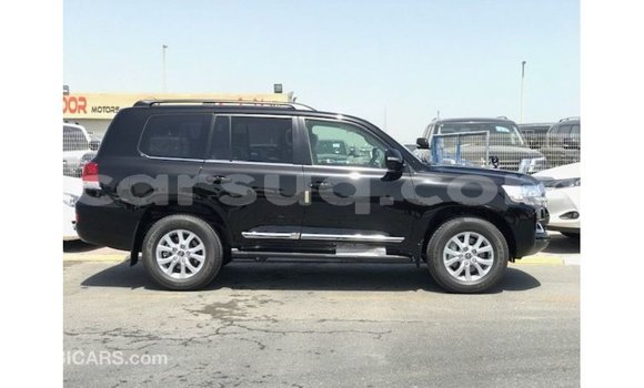 Acheter Import Voiture Toyota Land Cruiser Noir à Import - Dubai, Barh el Gazel Acheter Import Voiture Toyota Land Cruiser Noir à Import - Dubai, Barh el Gazel