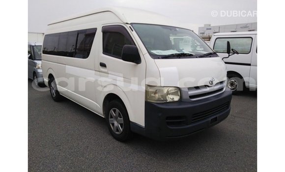Acheter Import Voiture Toyota Hiace Blanc à Import - Dubai, Barh el Gazel Acheter Import Voiture Toyota Hiace Blanc à Import - Dubai, Barh el Gazel