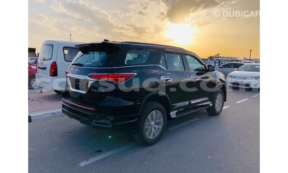 Acheter Import Voiture Toyota Fortuner Noir à Import - Dubai, Barh el Gazel Acheter Import Voiture Toyota Fortuner Noir à Import - Dubai, Barh el Gazel