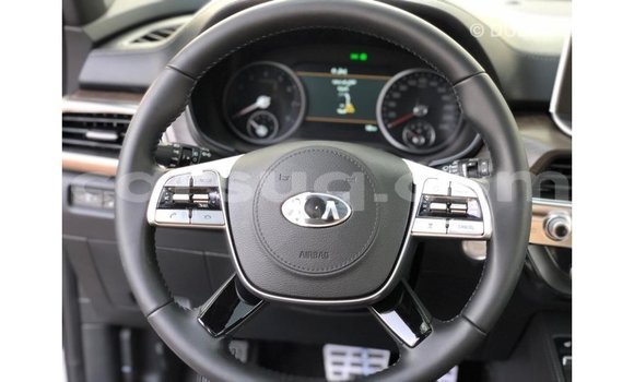 Buy Import Kia Carens White Car in Import - Dubai in Barh el Gazel Buy Import Kia Carens White Car in Import - Dubai in Barh el Gazel