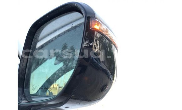 Buy Import Kia Carens White Car in Import - Dubai in Barh el Gazel Buy Import Kia Carens White Car in Import - Dubai in Barh el Gazel