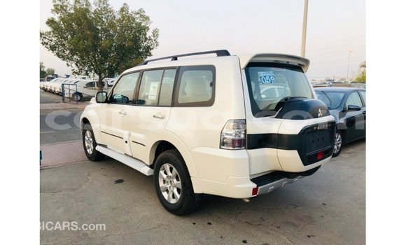 Buy Import Mitsubishi Pajero White Car in Import - Dubai in Barh el Gazel Buy Import Mitsubishi Pajero White Car in Import - Dubai in Barh el Gazel