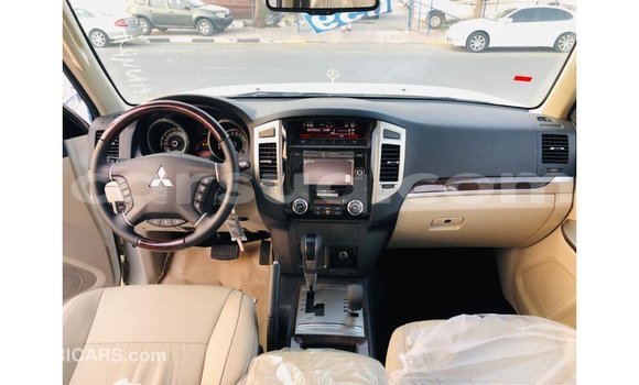 Buy Import Mitsubishi Pajero White Car in Import - Dubai in Barh el Gazel Buy Import Mitsubishi Pajero White Car in Import - Dubai in Barh el Gazel