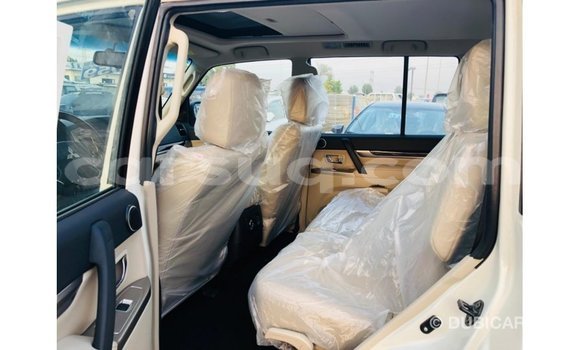 Buy Import Mitsubishi Pajero White Car in Import - Dubai in Barh el Gazel Buy Import Mitsubishi Pajero White Car in Import - Dubai in Barh el Gazel