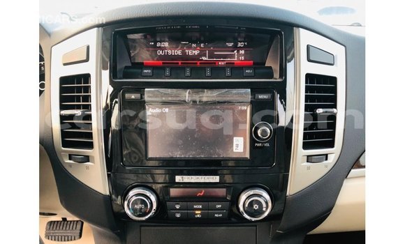 Buy Import Mitsubishi Pajero White Car in Import - Dubai in Barh el Gazel Buy Import Mitsubishi Pajero White Car in Import - Dubai in Barh el Gazel