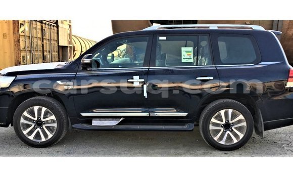 Acheter Import Voiture Toyota Land Cruiser Noir à Import - Dubai, Barh el Gazel Acheter Import Voiture Toyota Land Cruiser Noir à Import - Dubai, Barh el Gazel