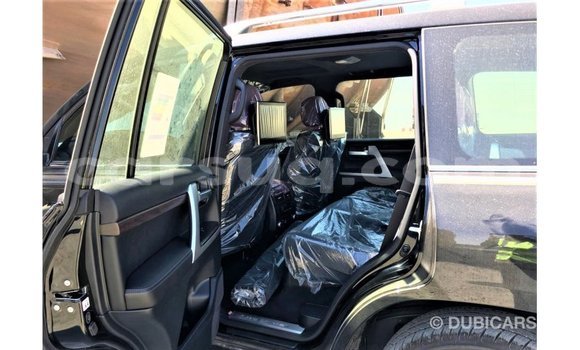 Acheter Import Voiture Toyota Land Cruiser Noir à Import - Dubai, Barh el Gazel Acheter Import Voiture Toyota Land Cruiser Noir à Import - Dubai, Barh el Gazel