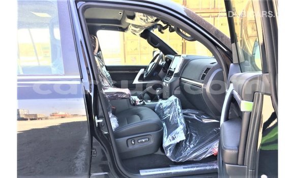 Acheter Import Voiture Toyota Land Cruiser Noir à Import - Dubai, Barh el Gazel Acheter Import Voiture Toyota Land Cruiser Noir à Import - Dubai, Barh el Gazel
