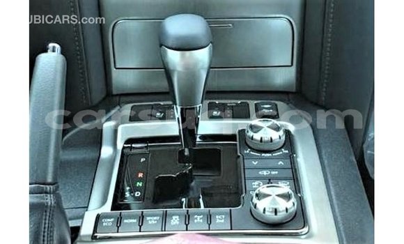 Acheter Import Voiture Toyota Land Cruiser Noir à Import - Dubai, Barh el Gazel Acheter Import Voiture Toyota Land Cruiser Noir à Import - Dubai, Barh el Gazel