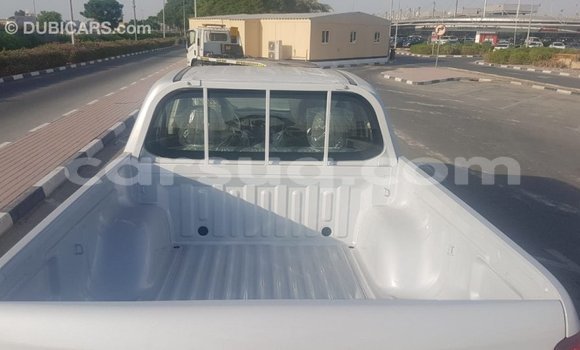 Acheter Import Voiture Mitsubishi L200 Blanc à Import - Dubai, Barh el Gazel Acheter Import Voiture Mitsubishi L200 Blanc à Import - Dubai, Barh el Gazel