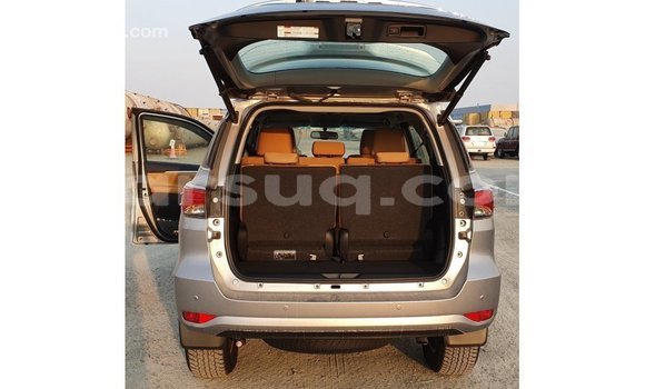 Acheter Import Voiture Toyota Fortuner Autre à Import - Dubai, Barh el Gazel Acheter Import Voiture Toyota Fortuner Autre à Import - Dubai, Barh el Gazel
