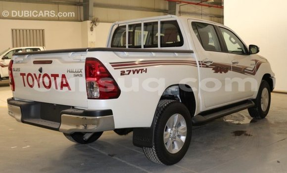 Acheter Import Voiture Toyota Hilux Blanc à Import - Dubai, Barh el Gazel Acheter Import Voiture Toyota Hilux Blanc à Import - Dubai, Barh el Gazel