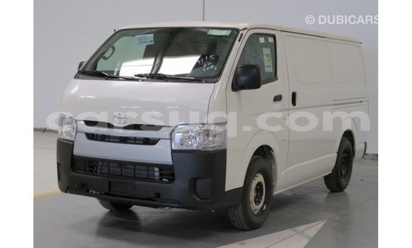Acheter Import Voiture Toyota Hiace Blanc à Import - Dubai, Barh el Gazel Acheter Import Voiture Toyota Hiace Blanc à Import - Dubai, Barh el Gazel