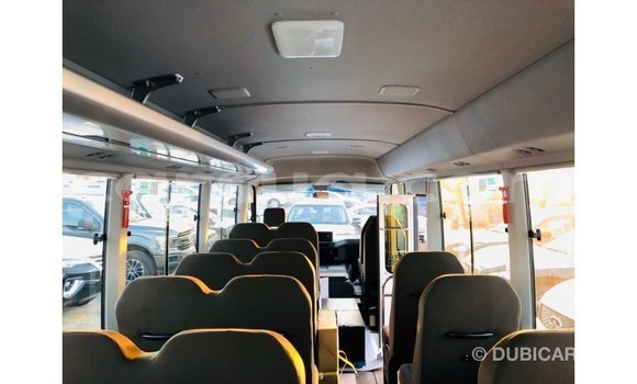 Acheter Import Voiture Toyota Coaster Blanc à Import - Dubai, Barh el Gazel Acheter Import Voiture Toyota Coaster Blanc à Import - Dubai, Barh el Gazel