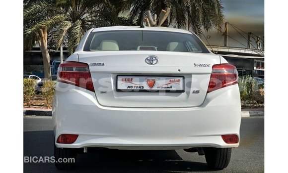 Acheter Import Voiture Toyota Yaris Blanc à Import - Dubai, Barh el Gazel Acheter Import Voiture Toyota Yaris Blanc à Import - Dubai, Barh el Gazel