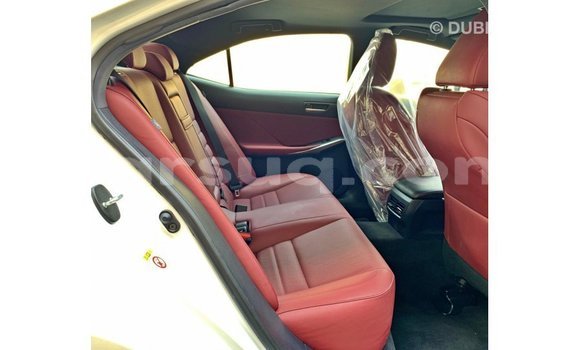 Acheter Import Voiture Lexus IS Blanc à Import - Dubai, Barh el Gazel Acheter Import Voiture Lexus IS Blanc à Import - Dubai, Barh el Gazel