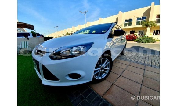Acheter Import Voiture Ford Focus Blanc à Import - Dubai, Barh el Gazel Acheter Import Voiture Ford Focus Blanc à Import - Dubai, Barh el Gazel