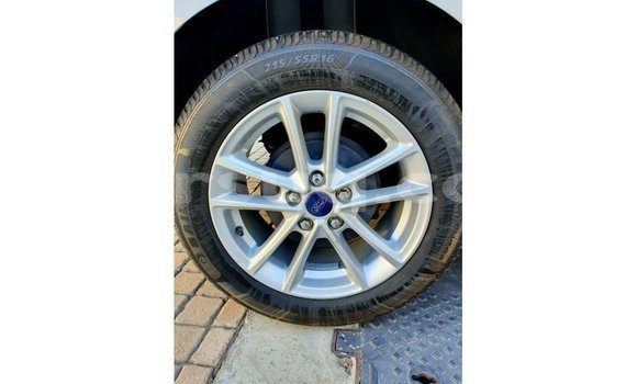 Acheter Import Voiture Ford Focus Blanc à Import - Dubai, Barh el Gazel Acheter Import Voiture Ford Focus Blanc à Import - Dubai, Barh el Gazel