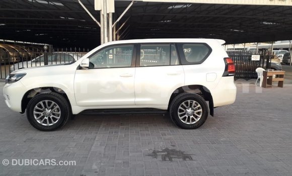 Acheter Import Voiture Toyota Prado Blanc à Import - Dubai, Barh el Gazel Acheter Import Voiture Toyota Prado Blanc à Import - Dubai, Barh el Gazel
