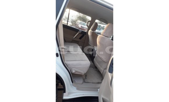 Acheter Import Voiture Toyota Prado Blanc à Import - Dubai, Barh el Gazel Acheter Import Voiture Toyota Prado Blanc à Import - Dubai, Barh el Gazel