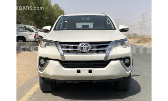 Buy Import Toyota Fortuner White Car in Import - Dubai in Barh el Gazel Buy Import Toyota Fortuner White Car in Import - Dubai in Barh el Gazel
