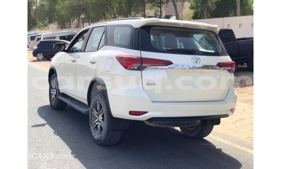 Buy Import Toyota Fortuner White Car in Import - Dubai in Barh el Gazel Buy Import Toyota Fortuner White Car in Import - Dubai in Barh el Gazel