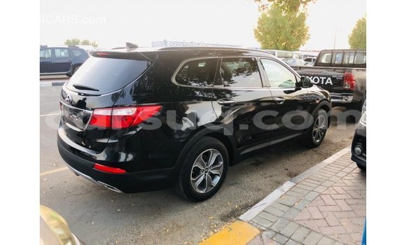 Acheter Import Voiture Hyundai Santa Fe Noir à Import - Dubai, Barh el Gazel Acheter Import Voiture Hyundai Santa Fe Noir à Import - Dubai, Barh el Gazel