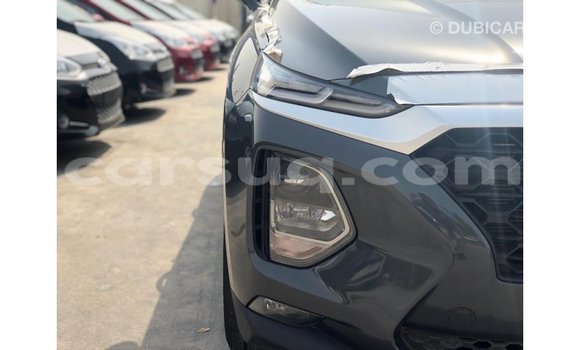 Acheter Import Voiture Hyundai Santa Fe Vert à Import - Dubai, Barh el Gazel Acheter Import Voiture Hyundai Santa Fe Vert à Import - Dubai, Barh el Gazel