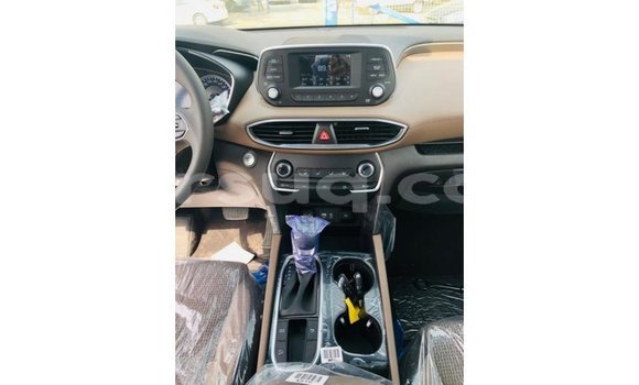 Acheter Import Voiture Hyundai Santa Fe Vert à Import - Dubai, Barh el Gazel Acheter Import Voiture Hyundai Santa Fe Vert à Import - Dubai, Barh el Gazel