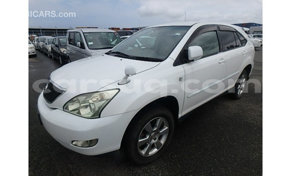 Acheter Import Voiture Toyota Harrier Blanc à Import - Dubai, Barh el Gazel Acheter Import Voiture Toyota Harrier Blanc à Import - Dubai, Barh el Gazel