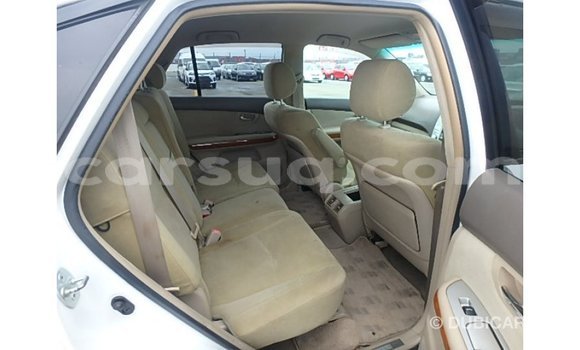 Acheter Import Voiture Toyota Harrier Blanc à Import - Dubai, Barh el Gazel Acheter Import Voiture Toyota Harrier Blanc à Import - Dubai, Barh el Gazel