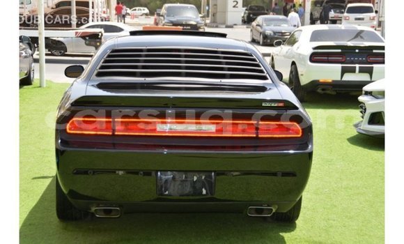 Acheter Import Voiture Dodge Challenger Noir à Import - Dubai, Barh el Gazel Acheter Import Voiture Dodge Challenger Noir à Import - Dubai, Barh el Gazel