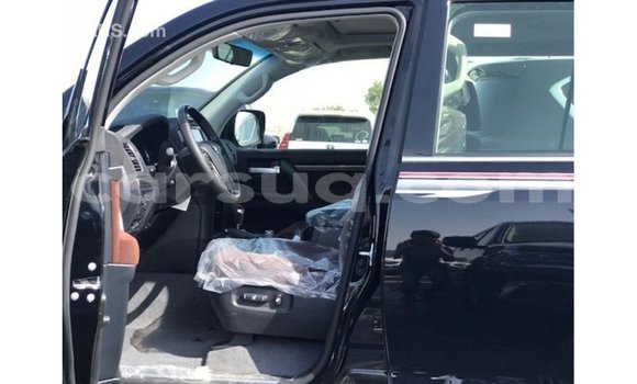 Acheter Import Voiture Toyota Land Cruiser Noir à Import - Dubai, Barh el Gazel Acheter Import Voiture Toyota Land Cruiser Noir à Import - Dubai, Barh el Gazel