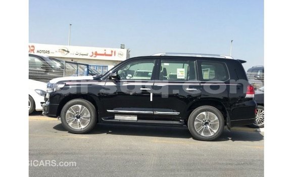 Acheter Import Voiture Toyota Land Cruiser Noir à Import - Dubai, Barh el Gazel Acheter Import Voiture Toyota Land Cruiser Noir à Import - Dubai, Barh el Gazel