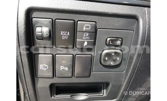 Acheter Import Voiture Toyota Land Cruiser Noir à Import - Dubai, Barh el Gazel Acheter Import Voiture Toyota Land Cruiser Noir à Import - Dubai, Barh el Gazel