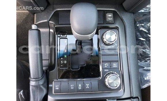 Acheter Import Voiture Toyota Land Cruiser Noir à Import - Dubai, Barh el Gazel Acheter Import Voiture Toyota Land Cruiser Noir à Import - Dubai, Barh el Gazel
