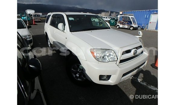 Acheter Import Voiture Toyota Hilux Blanc à Import - Dubai, Barh el Gazel Acheter Import Voiture Toyota Hilux Blanc à Import - Dubai, Barh el Gazel
