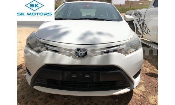 Acheter Import Voiture Toyota Yaris Blanc à Import - Dubai, Barh el Gazel