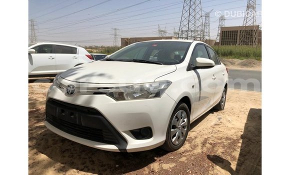 Acheter Import Voiture Toyota Yaris Blanc à Import - Dubai, Barh el Gazel Acheter Import Voiture Toyota Yaris Blanc à Import - Dubai, Barh el Gazel