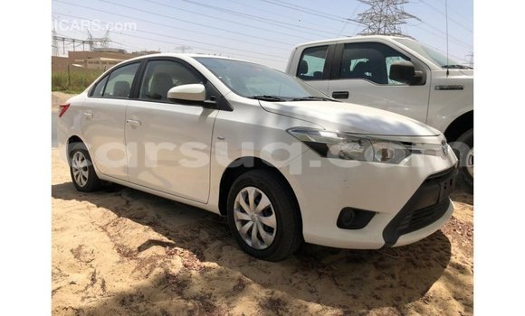 Acheter Import Voiture Toyota Yaris Blanc à Import - Dubai, Barh el Gazel Acheter Import Voiture Toyota Yaris Blanc à Import - Dubai, Barh el Gazel